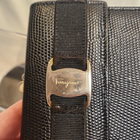 Salvatore Ferragamo Vara Vintage Wallet - Picture 7 of 12